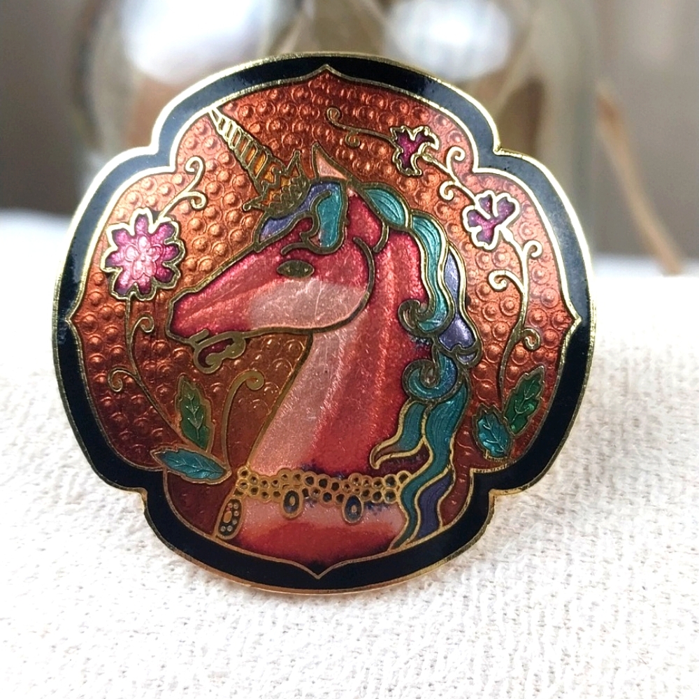 Cloisonne Enamel unicorn scarf ring clip gold tone vintage